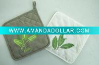 Machine embroidery kettle placemat