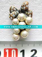 pearl collar pin