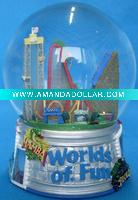 Wholesale (souvenir) resin Christmas snow globe