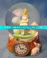 Wholesale Glass water globe with polyresin base