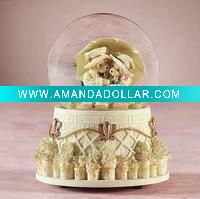Wholesale Wedding resinic figurine water globe