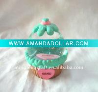 Polyresin Cake Water Globe