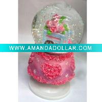Polyresin snow water globe