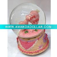 Wholesale Polyresin snow water globe