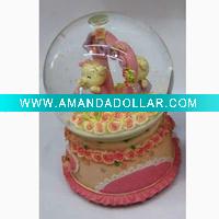 Wholesale Polyresin snow water globe