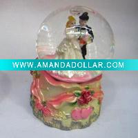 Wholesale Polyresin glass water globe