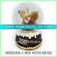 Wholesale Very Beautiful Polyresin Snow Water Globe From Twinkle With Music
