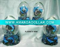 Wholesale hot polyresin water ball with dolphin