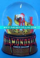 Wholesale (souvenir) resin Christmas snow globe