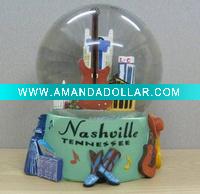 (souvenir) resin Christmas snow globe