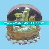 snow globe souvenir