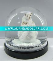 polar bear snow globe