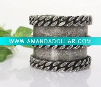 costume jewelry bangle