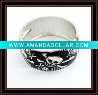 Wholesale Eamel Zinc Alloy Bangles with Skull Patterns B-214
