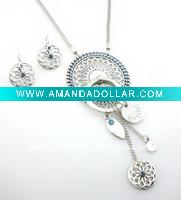 Wholesale costume jewelry necklace and earring set