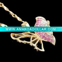 costume jewelry.costume necklace