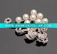 Wholesale flower shape alloy rhinestones pearls pin costume brooch jewelry