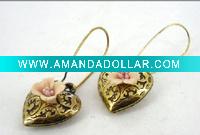 Wholesale Costume jewelry earrings with gold heart alloy metal and soft porcelain flower