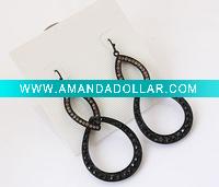 Costume chandelier earring