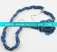 Costume lace necklace