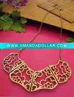2011 Best selling pendent gold plated alloy necklace