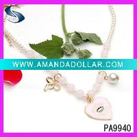 costume pendant