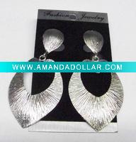 latest elongated heart alloy eardrop