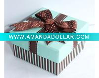 Wholesale Paper square printing gift box packaging with bowtie