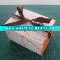 Wholesale fashion gift box