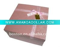 Wholesale paper gift box in low price