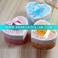 Paper gift box with heart shape