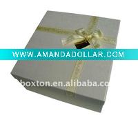 paper gift box with belt