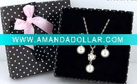 packing jewelry box