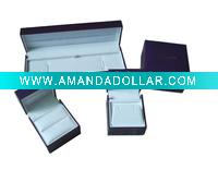 Plastic jewelry box