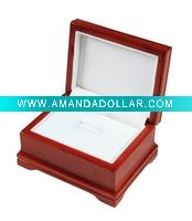 Wholesale high glossy wooden jewelry box/quality gift box