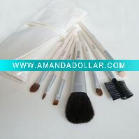 makeup brush