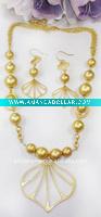 2012 latest fashion designer gold metal necklace set costume jewelry