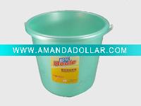 cleaning plastic pail