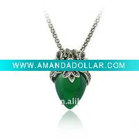 Most popular flower and gemstone pendant necklace