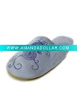 nice embroidery indoor slipper