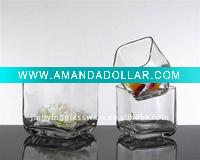 bright glass floweer in aquare shape
