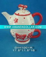 Ceramic teapot with mug