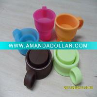 Collapsible silicone rubber folding mugs and cups