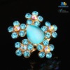 Wholesale Fashion Crystal Flower Brooch