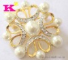 Wholesale kz60005 gold rhinestone brooches