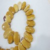 Wholesale fashion yolk stone