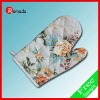 Wholesale the most popular print oven mitt with good quality