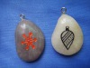 Engraved stone key ring with pictures image