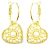 Wholesale heart design dangle earring golden