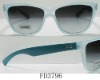 Wholesale 2011 fashion plastic sunglasses